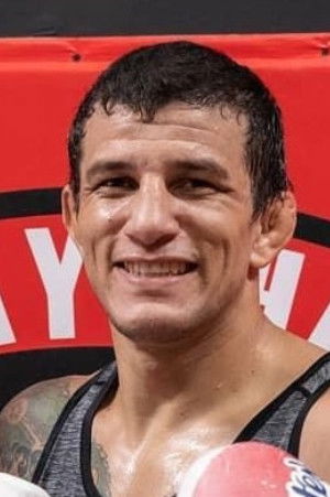 et billede af Cesar Arzamendia