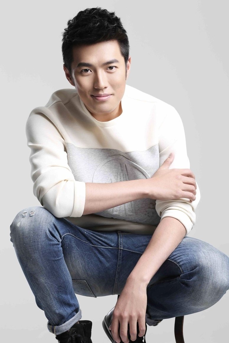 et billede af Zhou Shuai