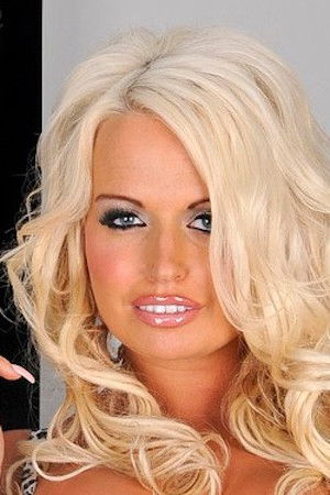 et billede af Brooke Lee