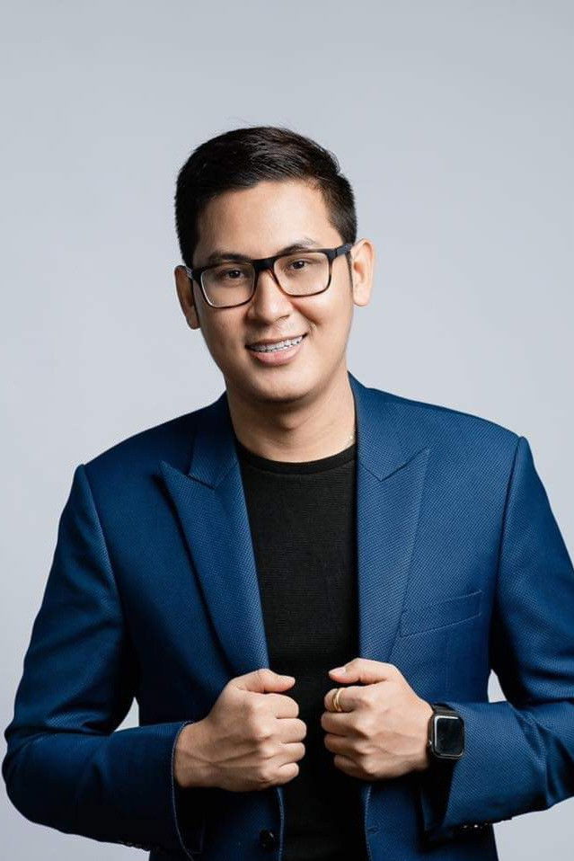 et billede af Dee Dee