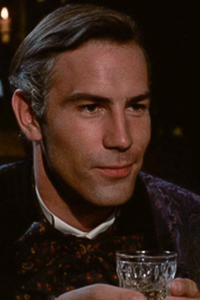 et billede af Christopher Pearson