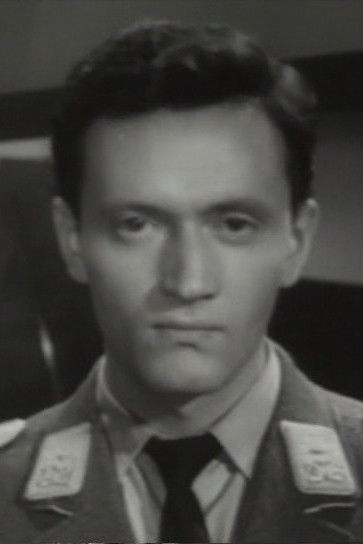 et billede af Emmanuil Levin