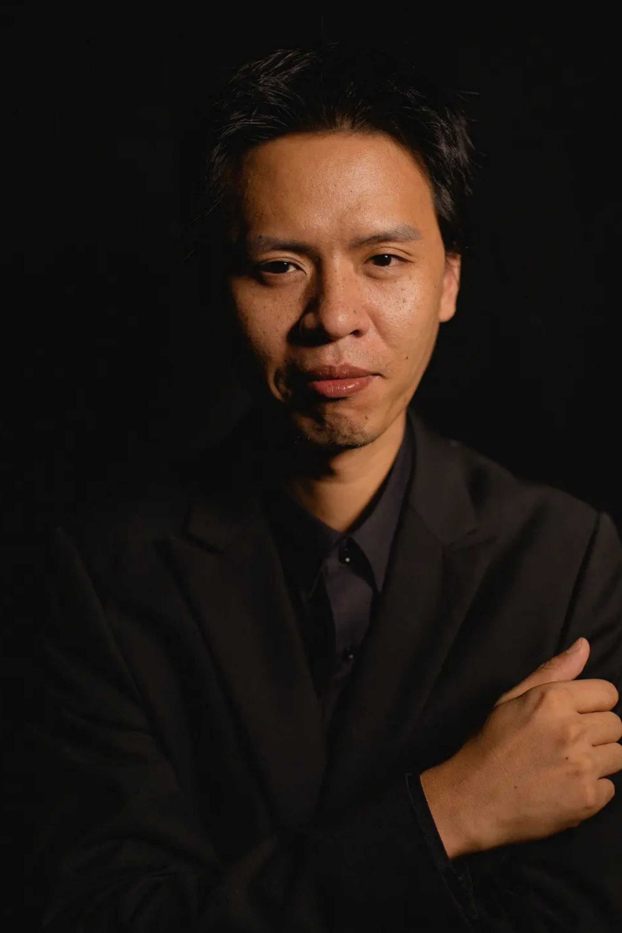 奚超 | Director