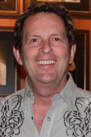 et billede af Paul Brewster