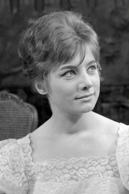 et billede af Karola Csürös