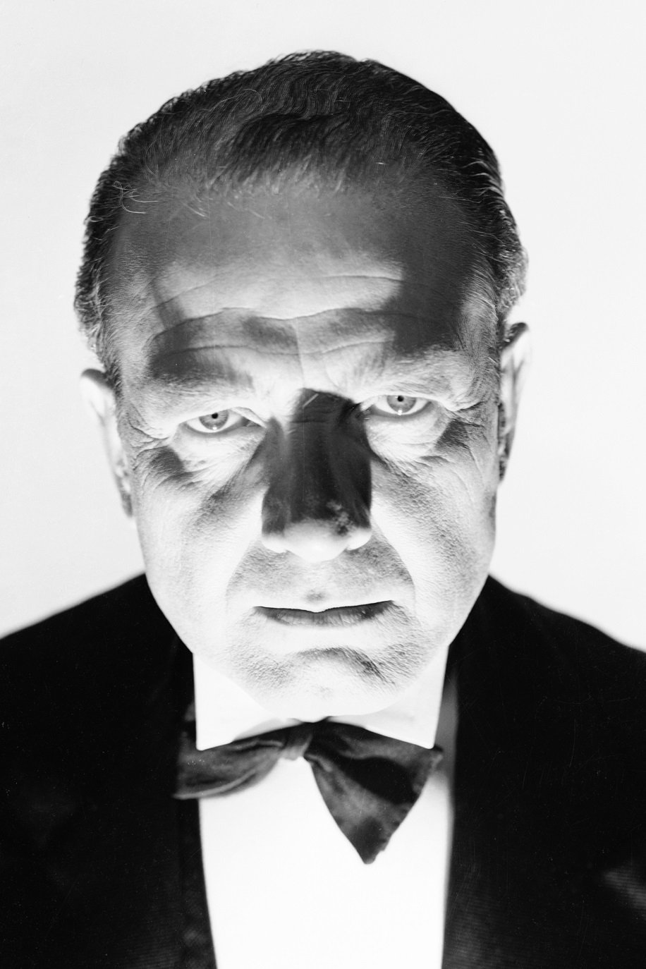 et billede af Leyland Hodgson