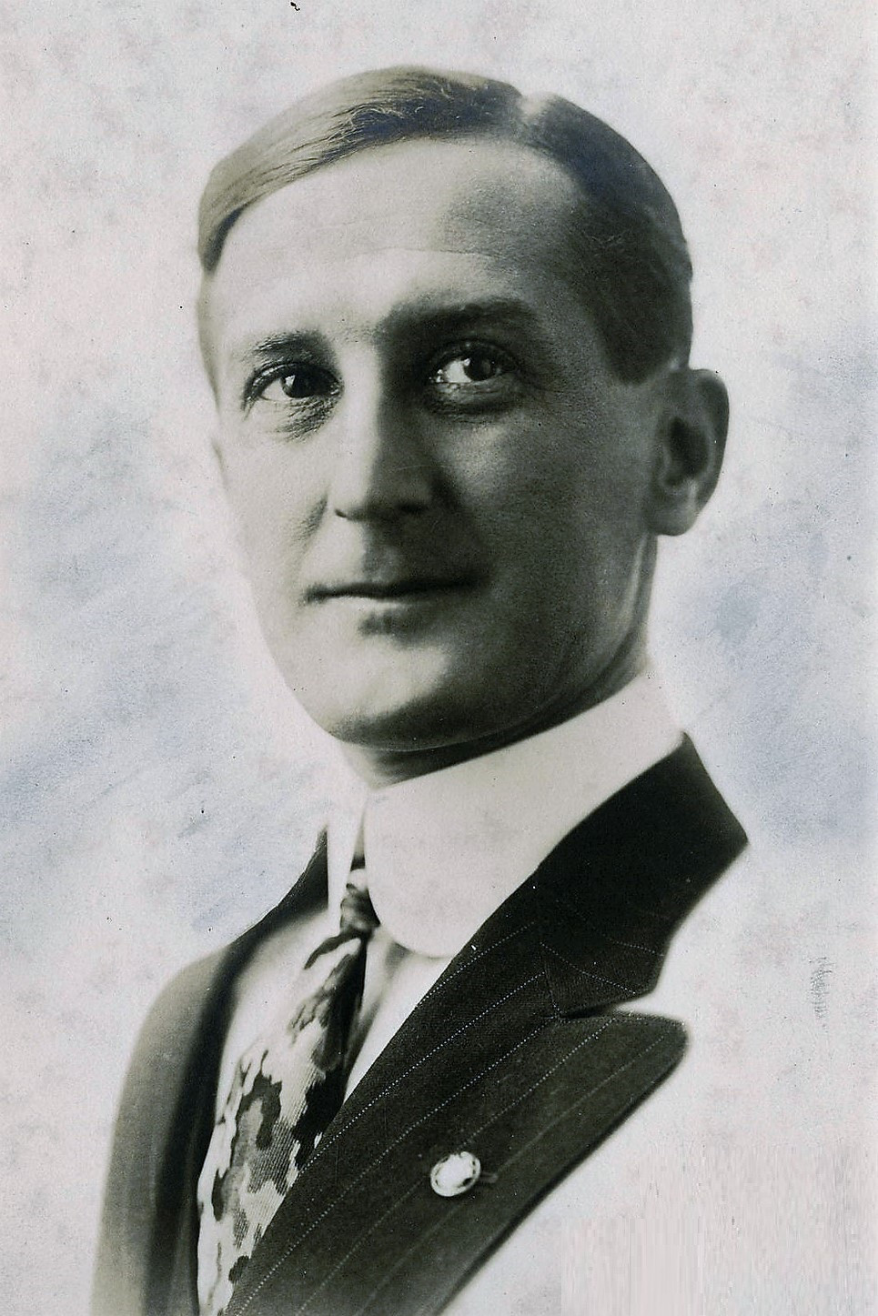 et billede af William V. Mong