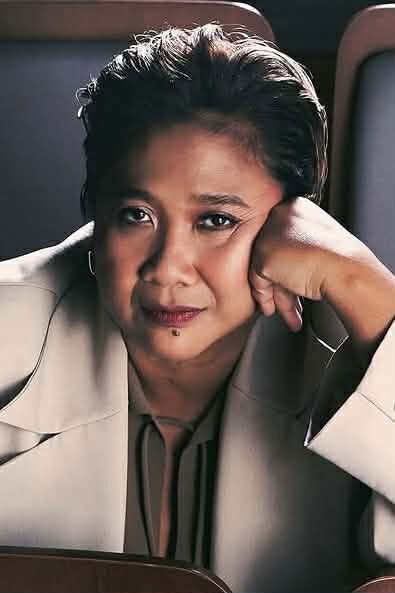 et billede af Eugene Domingo