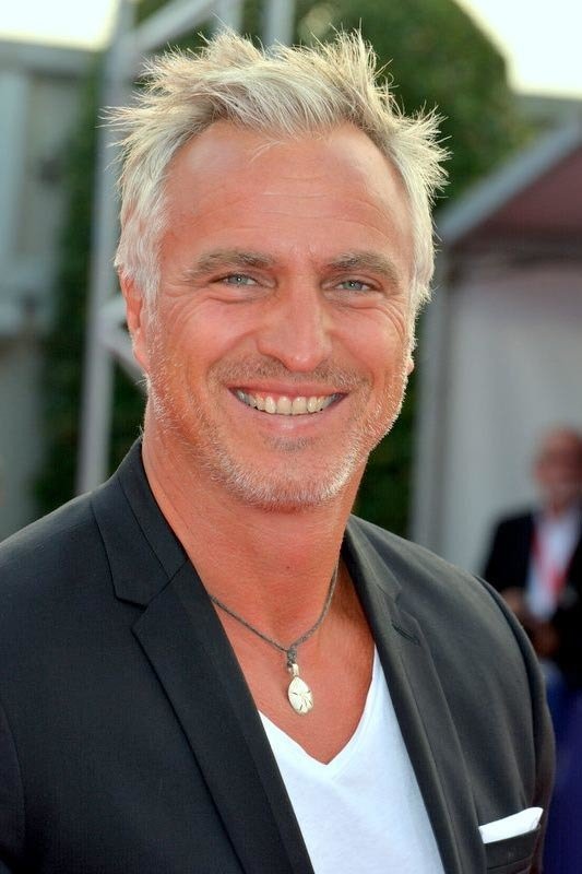 et billede af David Ginola