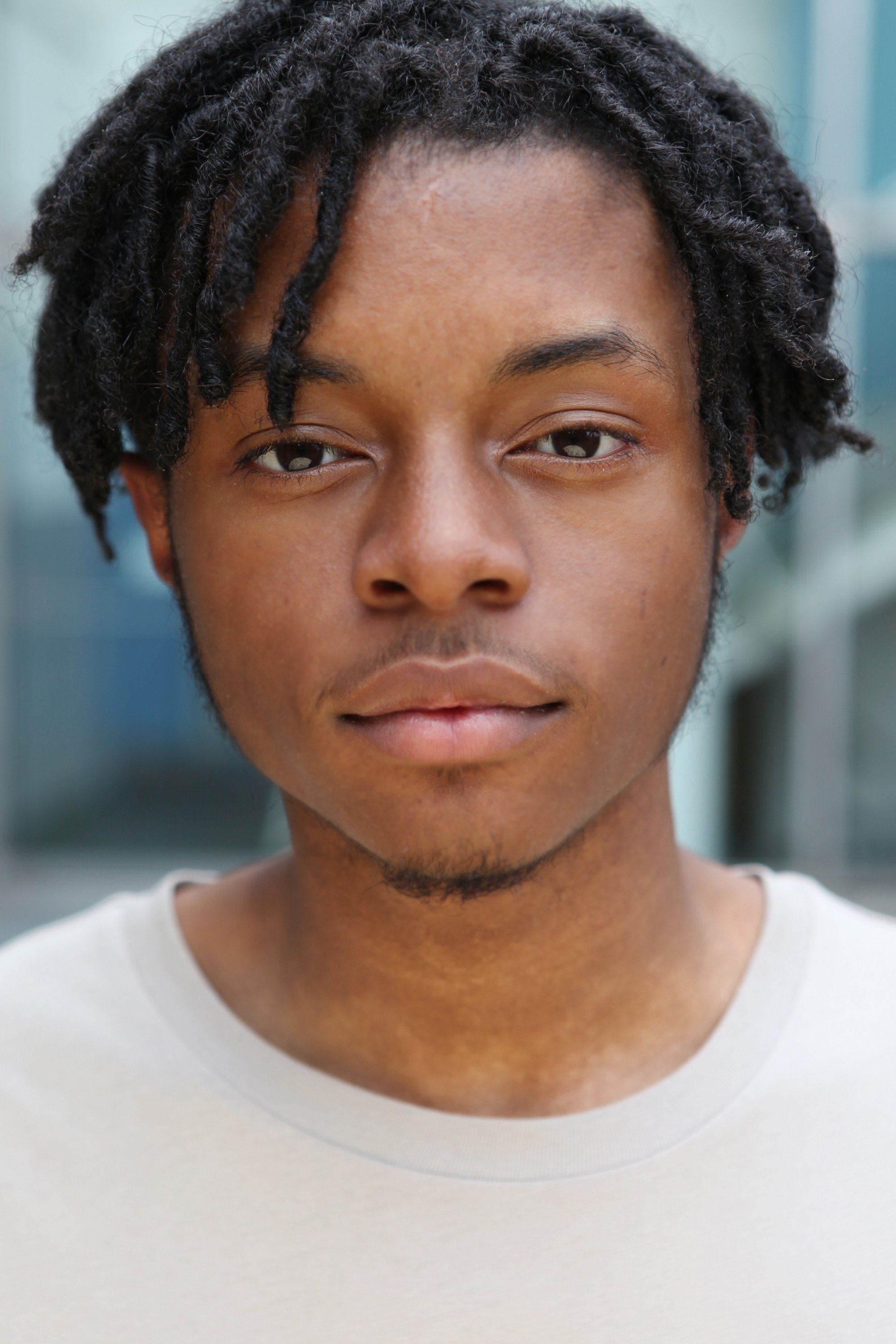 et billede af Ethan Hazzard