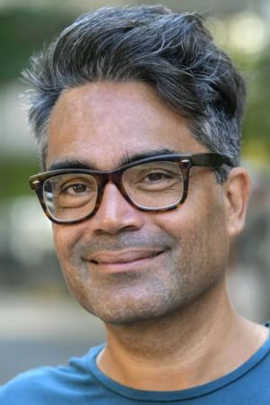 et billede af David Batra