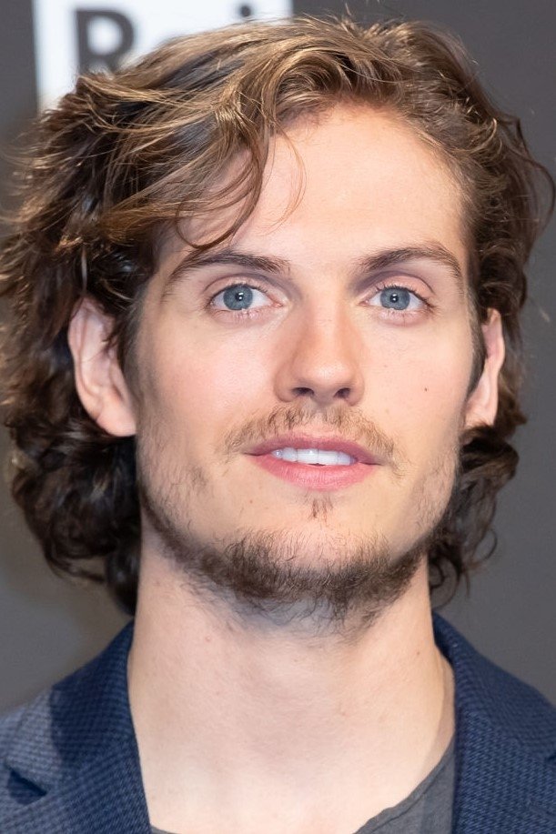 Daniel Sharman