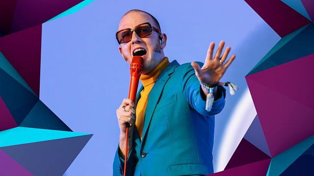 S23E83 · Two Door Cinema Club