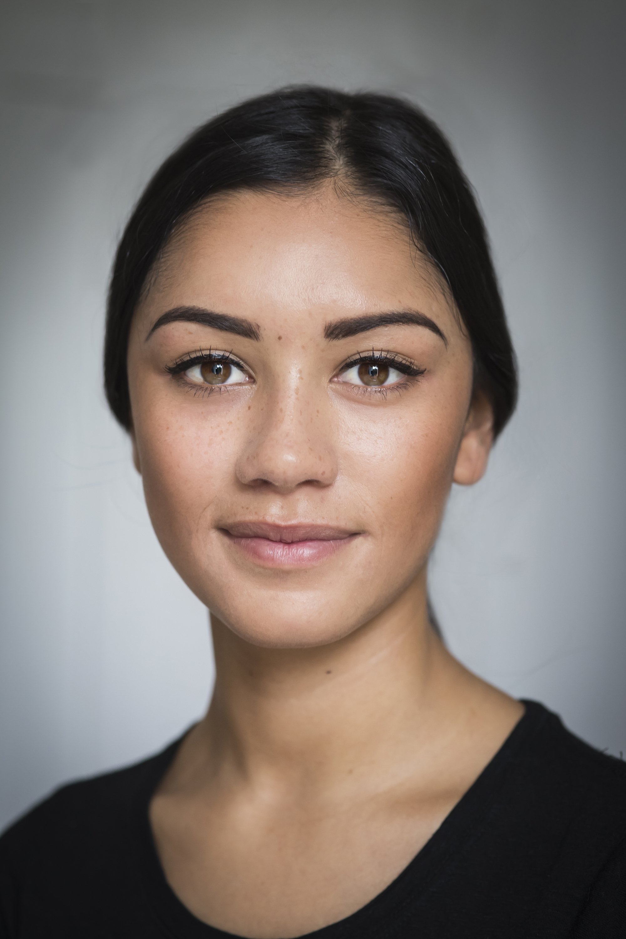 Luciane Buchanan Profile Images — The Movie Database (TMDB)