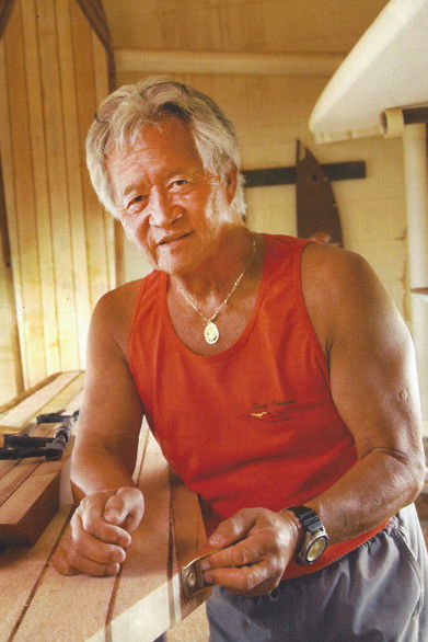 et billede af Donald Takayama