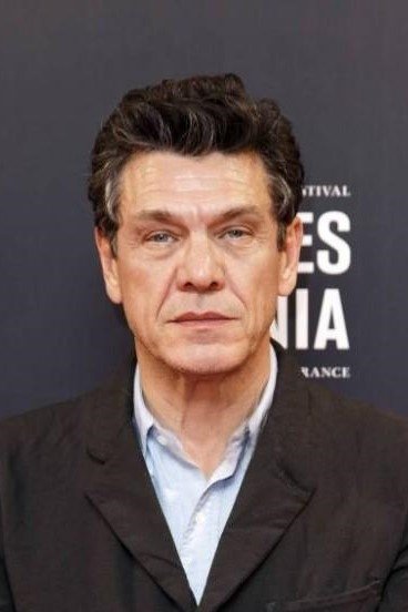 Marc Lefebvre is Lucien