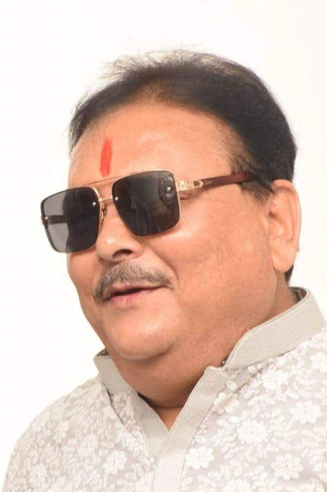 et billede af Madan Mitra