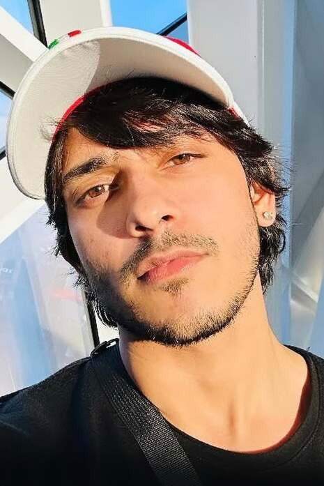 et billede af Purav Jha