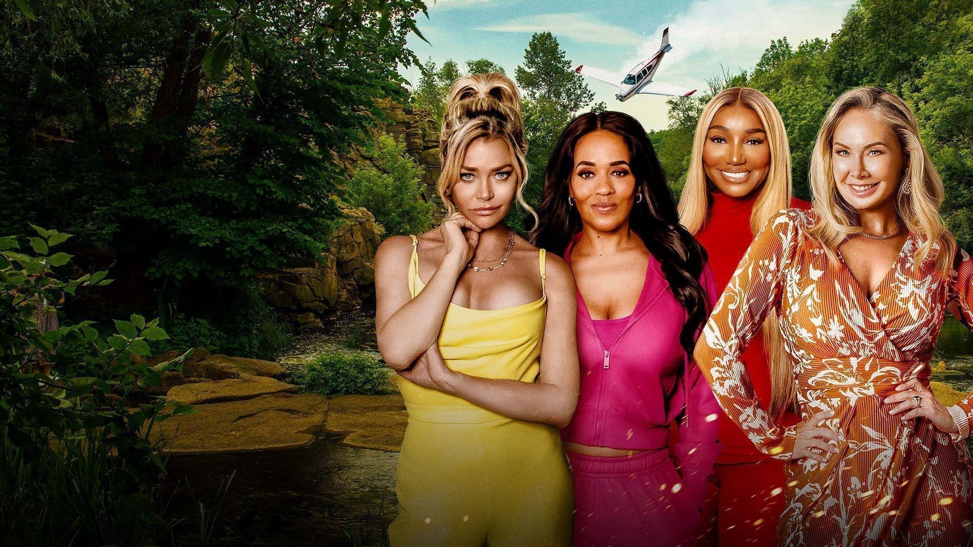 Hunting Housewives (2024)