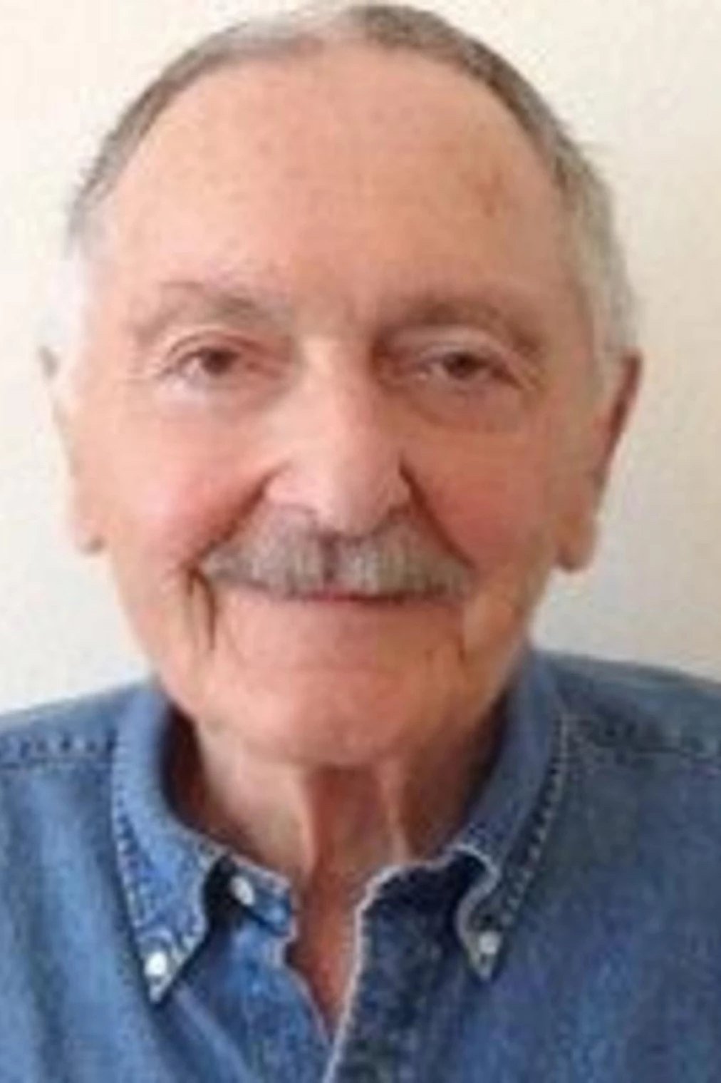 et billede af Howard Avedis