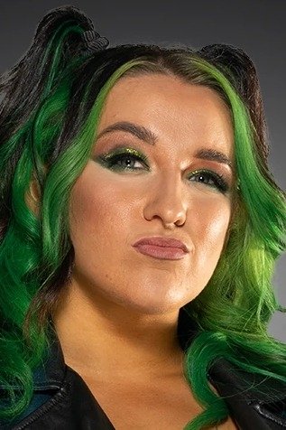 et billede af Chloe Smith