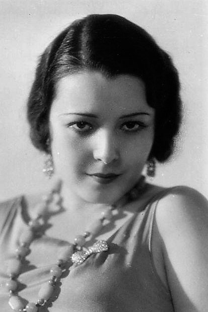 et billede af Lupita Tovar