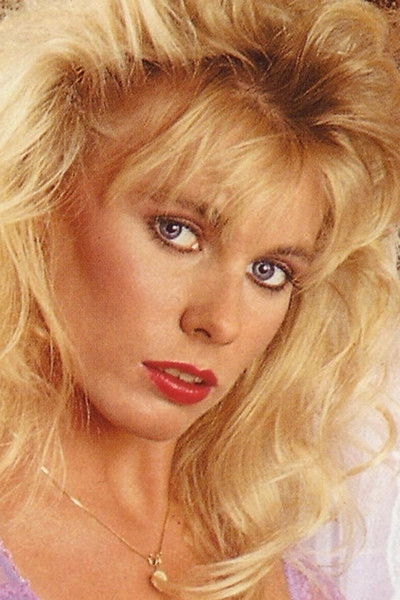 et billede af Tanya DeVries