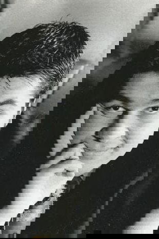 et billede af Andrew Farazi