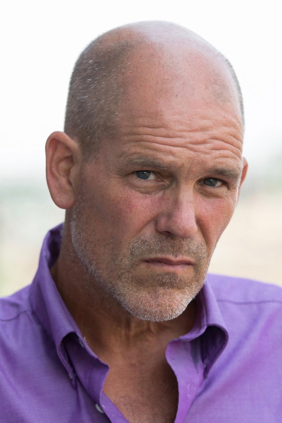 et billede af Bates Wilder