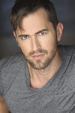 et billede af Adam J. Yeend