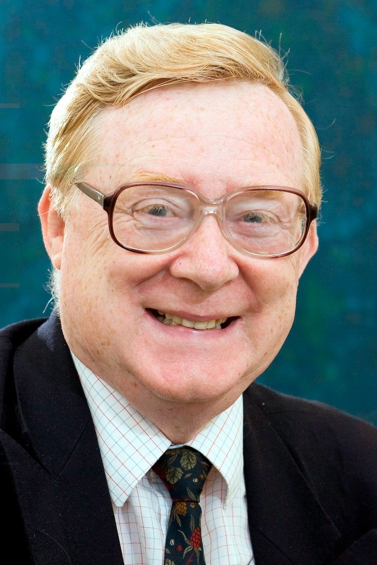 et billede af Desmond MacHale