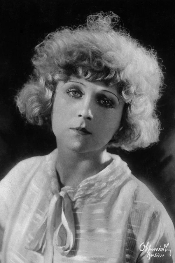 et billede af Evi Eva