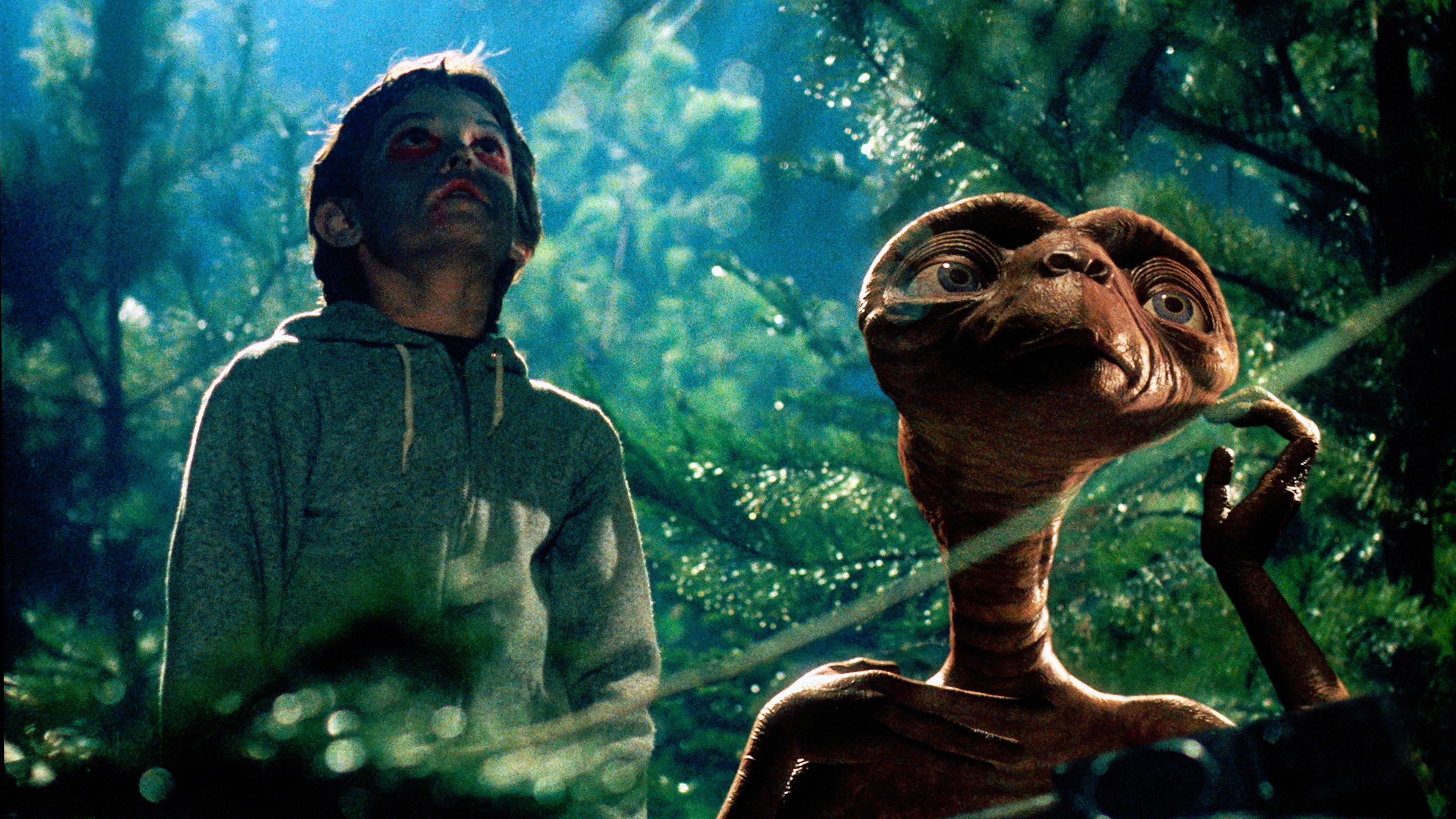 E.T. the Extra-Terrestrial (1982)