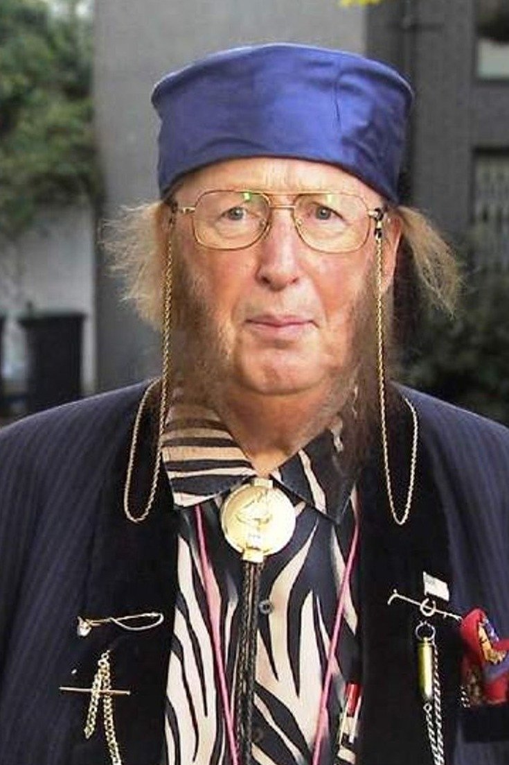 et billede af John McCririck