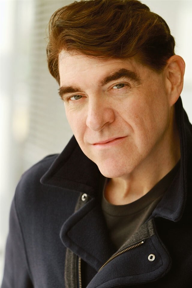 et billede af E.J. Carroll