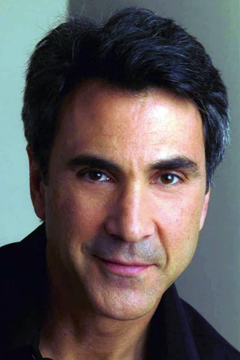 et billede af Mark S. Porro