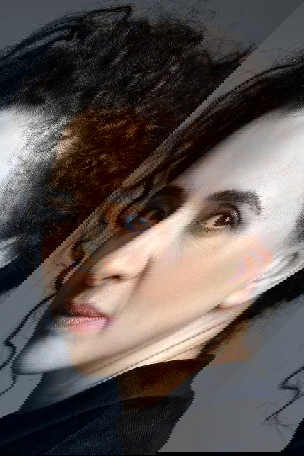 Anat Hadid's picture in the cast