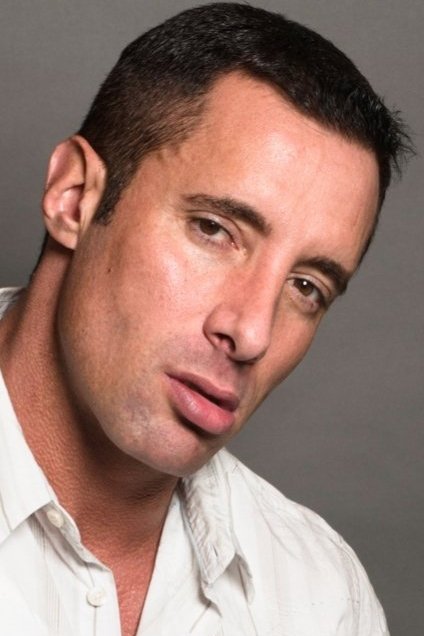 et billede af Nick Capra