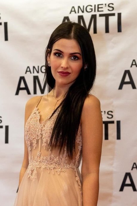 et billede af Anne-Elizabeth Robin