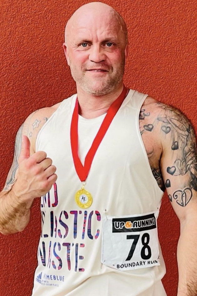 et billede af Gary Davidson