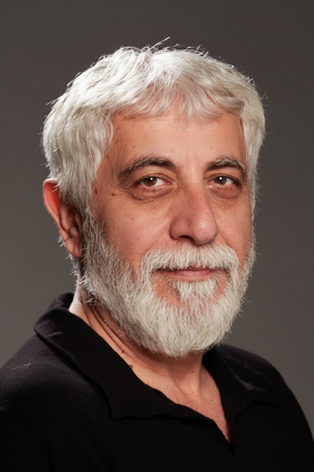 et billede af Suat Sungur