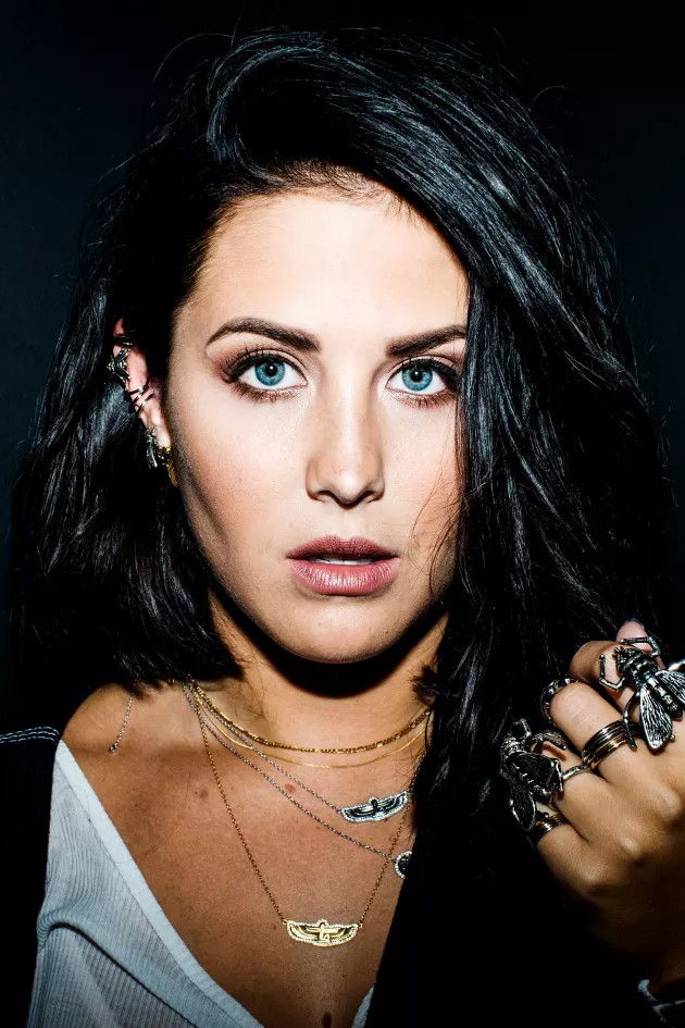 et billede af Molly Sandén