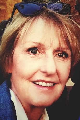 et billede af Carla Hatley