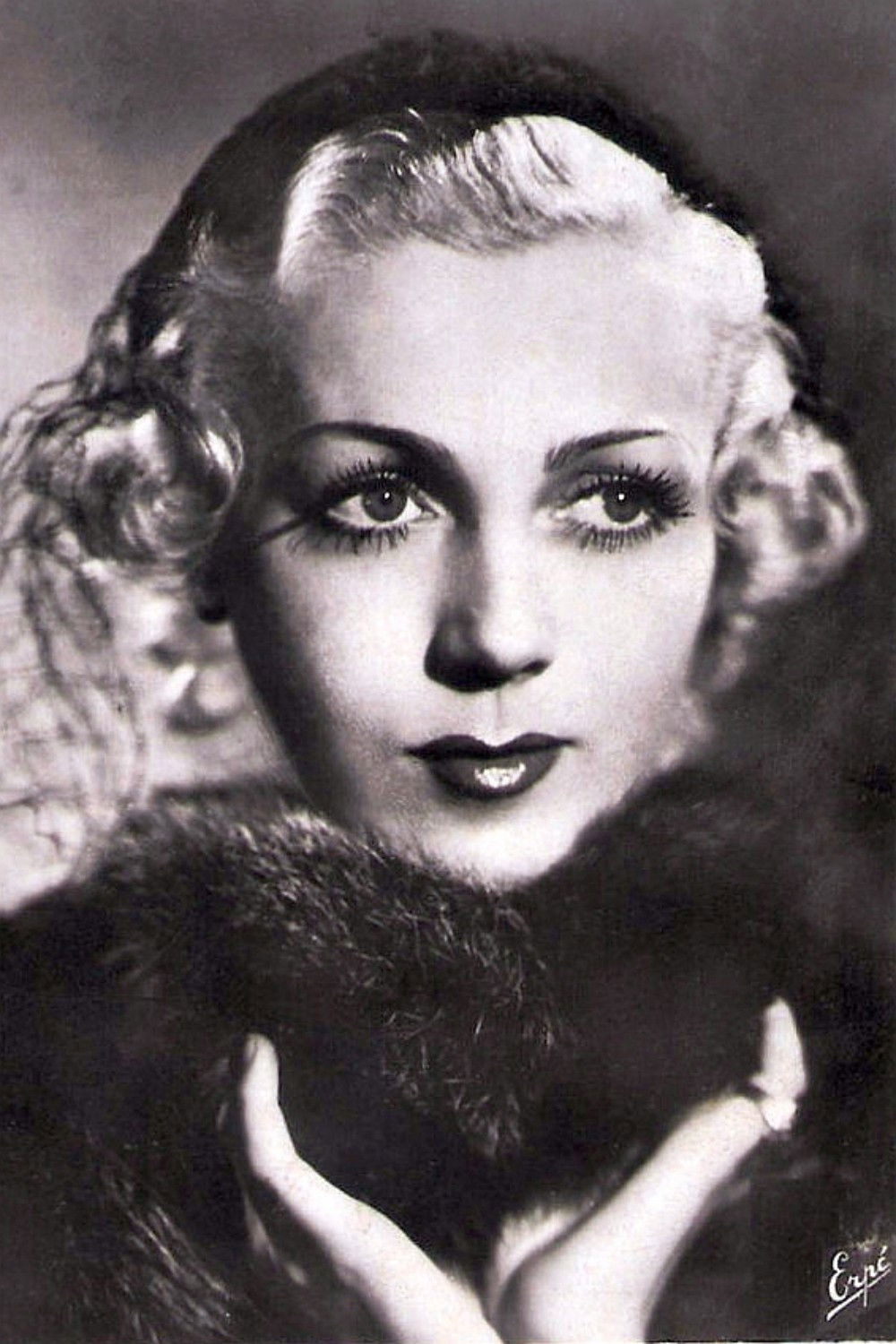 et billede af Monique Rolland