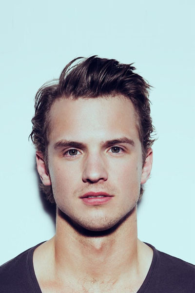 Freddie Stroma