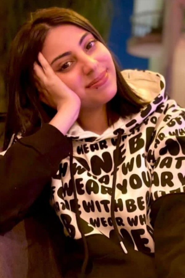 et billede af Deena Javaid