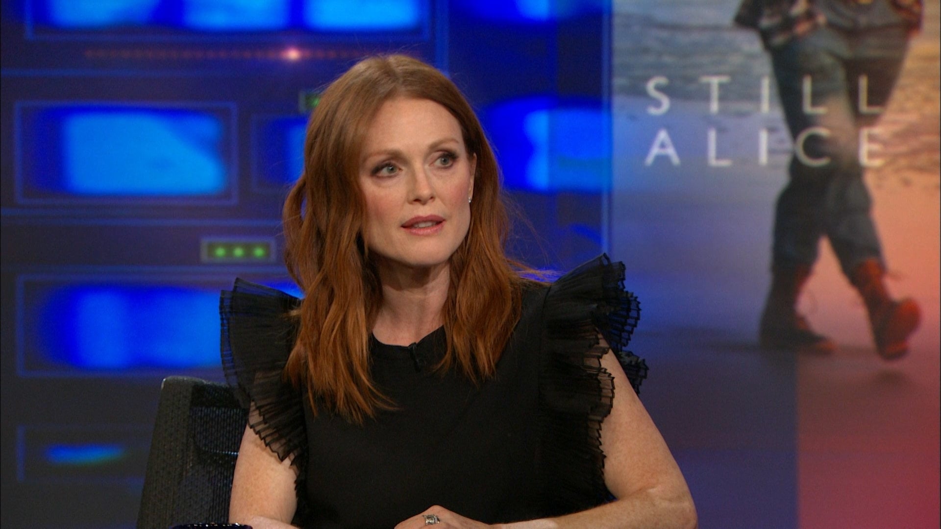 The Daily Show Season 20 :Episode 47  Julianne Moore