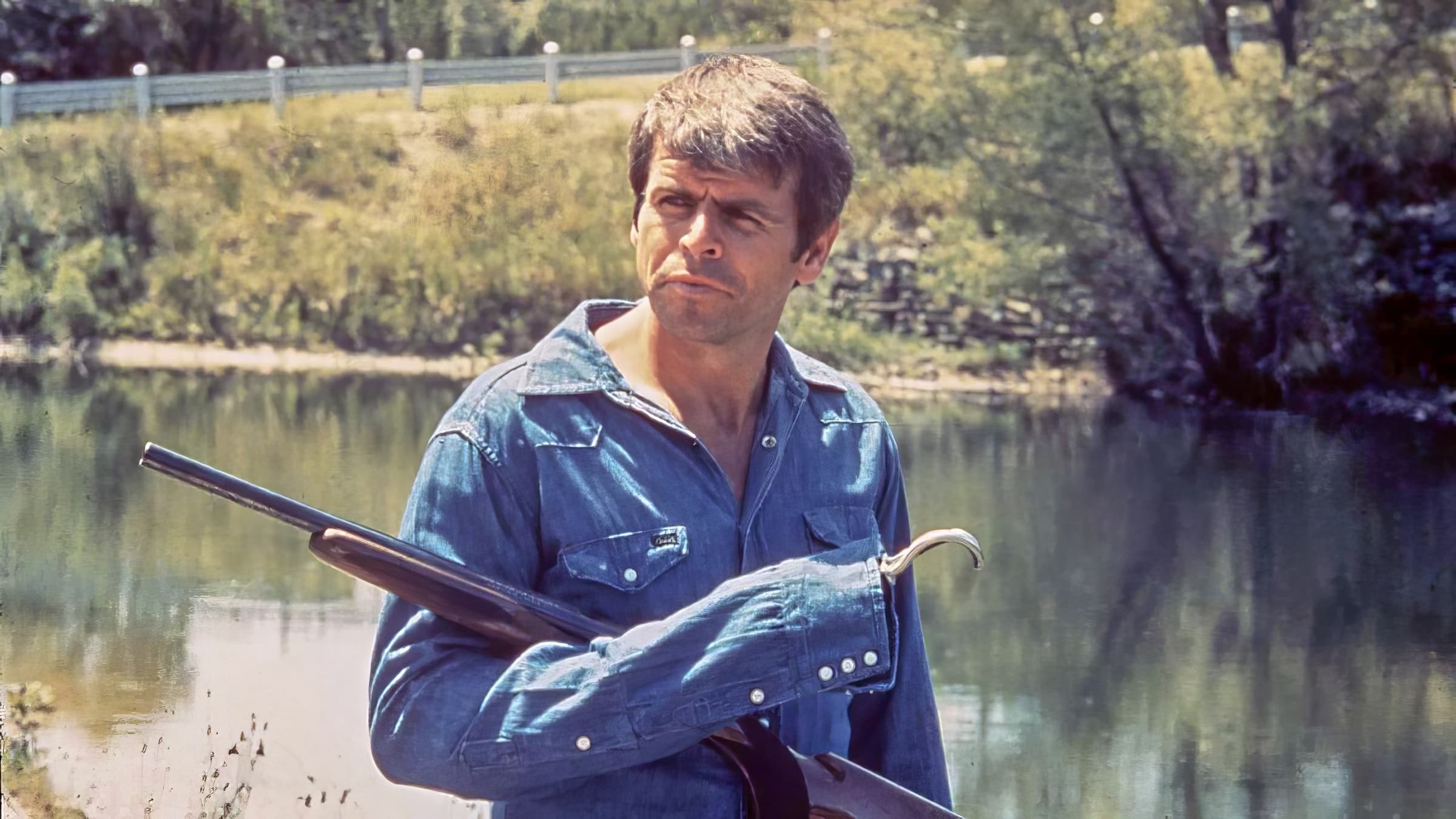 Rolling Thunder (1977)