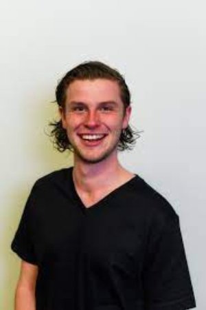 et billede af Travis Luke