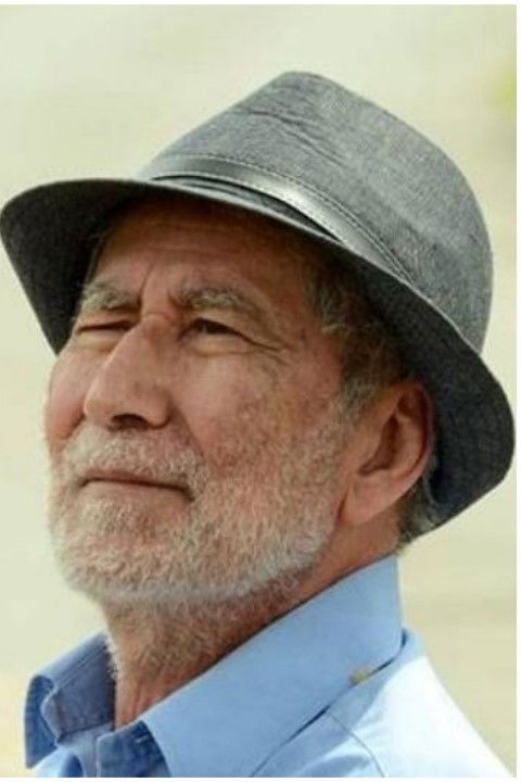 et billede af Raúl Santa